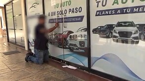 Fiscalía de Jalisco investiga empresa por fraude en venta de vehículos en Zapopan.