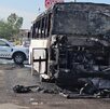 Transporte de personal se incendia por completo en El Salto