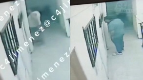 Un sujeto fue captado espiando a su vecina en el edificio número 85 de la colonia Obrera en la Ciudad de México.