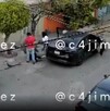 Hombres intentan asaltar a policía en Ecatepec.