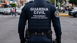 Accidente en la México-Pachuca deja un policía detenido