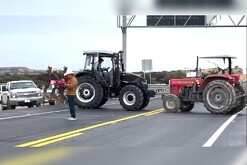 San Luis Potosí se une al bloqueo nacional de carreteras, transportistas y campesinos mantuvieron cerrado los municipios de Villa de Arriaga y Ahualulco