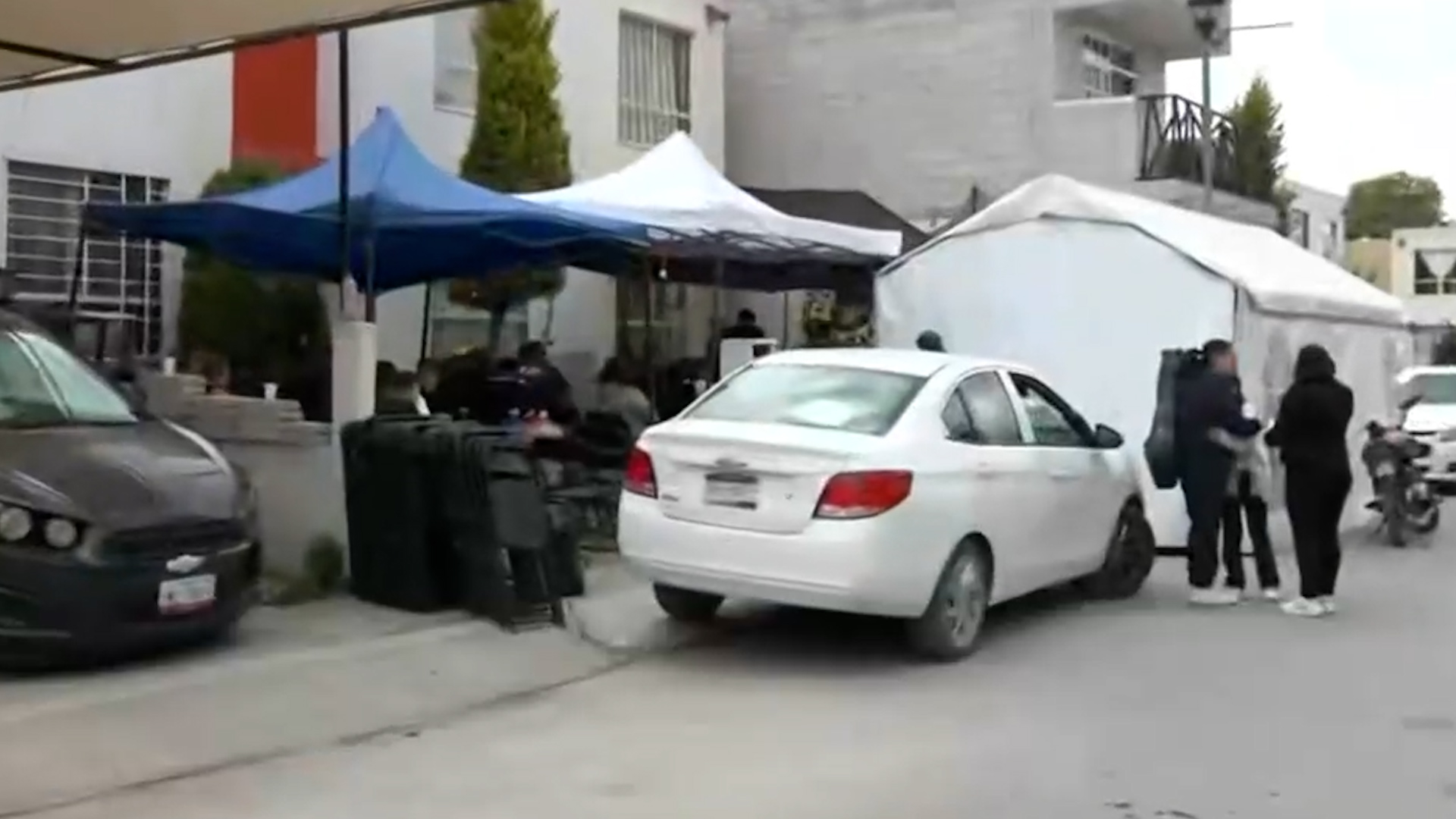 Cuatro integrantes de la familia Rivero fallecieron tras ser arrollados por un conductor ebrio afuera del Hospital IMSS 200 en Tecámac. Exigen justicia.