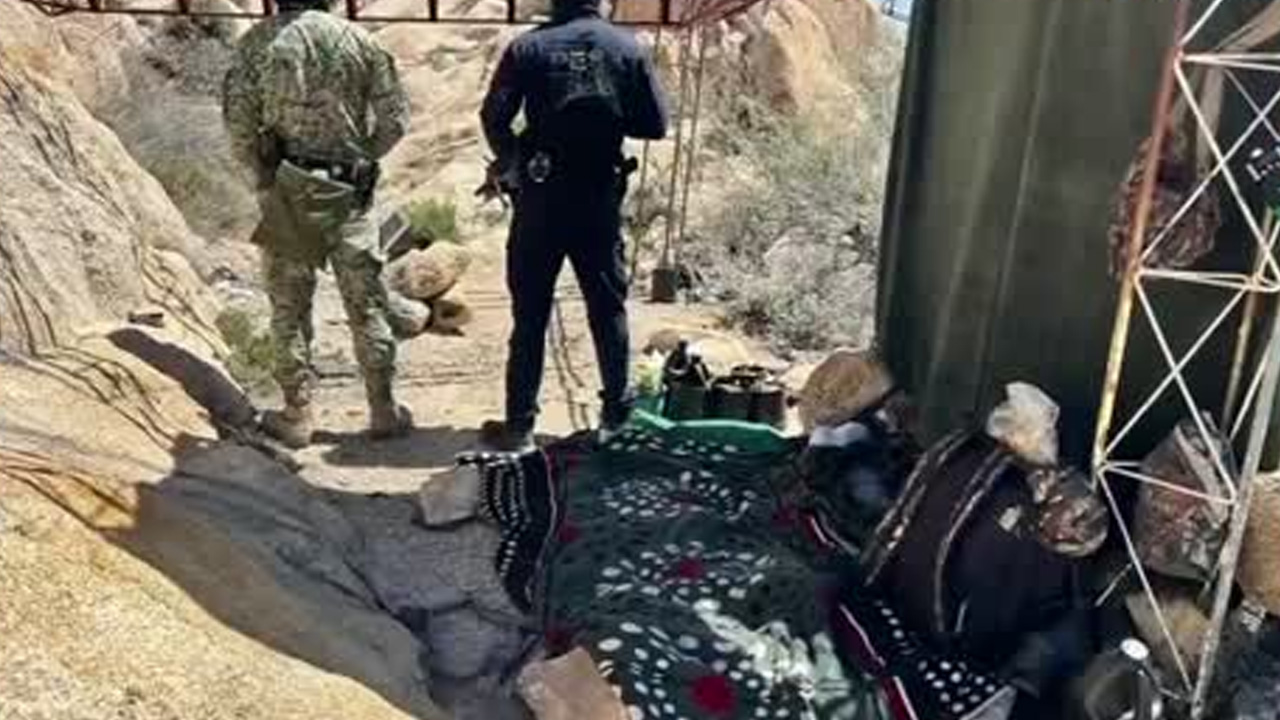 Autoridades desmantelaron puntos de ‘halconeo’ en Sonoyta, Sonora, usados para vigilancia ilegal.