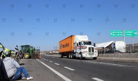 Tras aproximadamente 20 horas de bloqueo, fue reabierto el tránsito vehicular en la zona de Laguna Larga de Cortés.