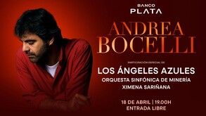 Anuncio del concierto de Andrea Bocelli en el Zócalo de la Ciudad de México.