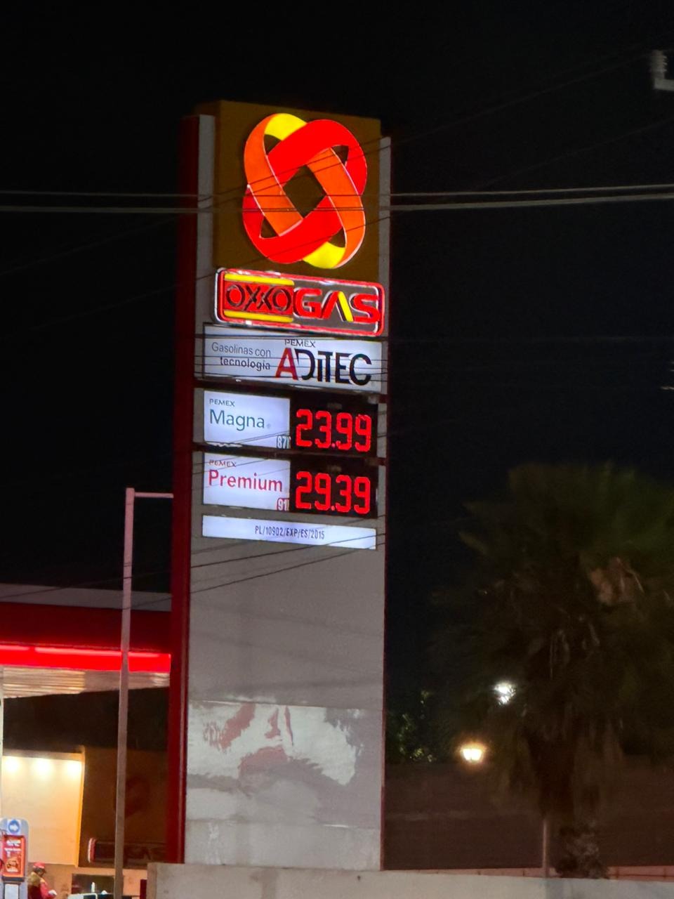 Canaco en Saltillo aclara que rumores sobre gasolina no han impactado el consumo ni la economía local.