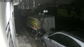 Vecinos de la colonia Valle de Infonavit en Monterrey reportan robos por la mañana.