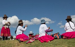 Integrantes de comunidades indígenas exigen justicia por activistas asesinados y desaparecidos en Michoacán.