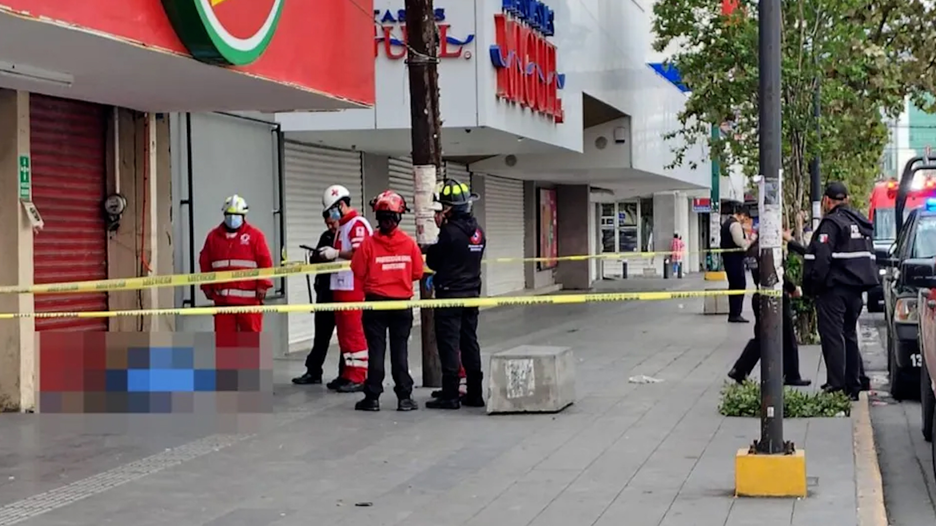 Un hombre en situación de calle fue encontrado sin vida la mañana del miércoles en el centro de Monterrey.