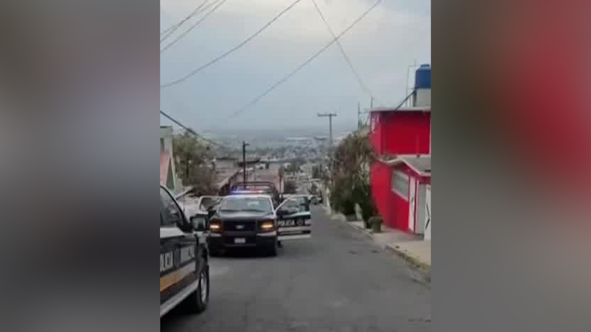 Policías ayudaron a localizar a menor de edad en calles de Ecatepec. Se presume que fue víctima de una llamada cruzada.