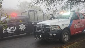 Cerro de las Mitras con lluvia