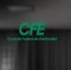 Se observa un foto y un letrero que dice Comisión Federal de Electricidad.