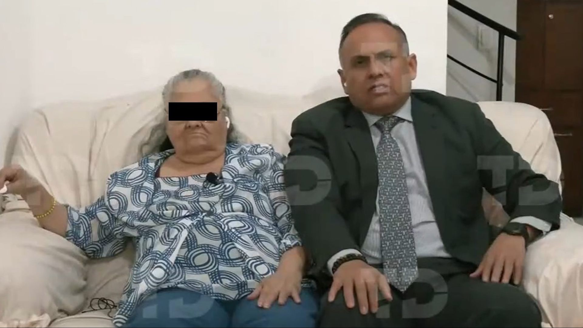Doña Carlota, acusada de matar a invasores en Chalco, rompe el silencio desde su prisión domiciliaria. Sus hijos enfrentan penas de 210 años de prisión en 2026.