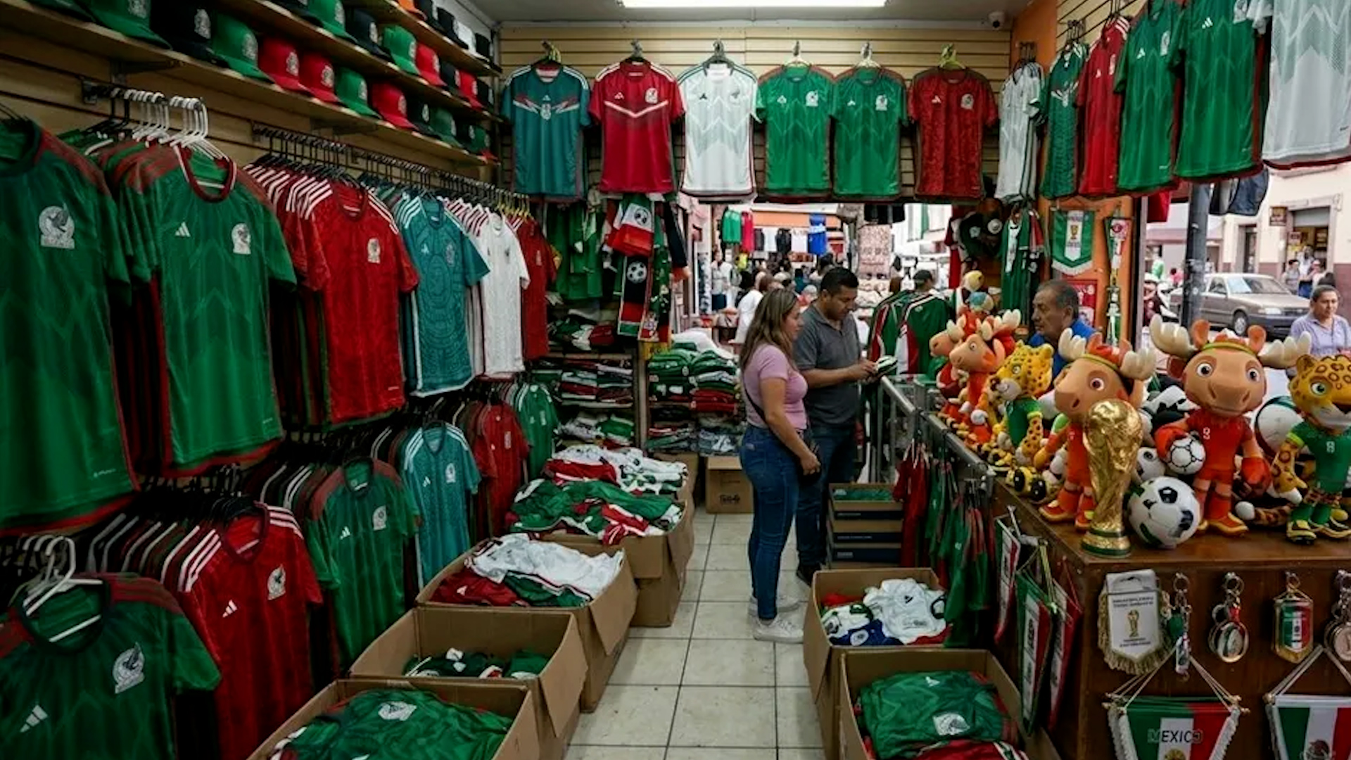 Octavio de la Torre informó que estos productos podrían representar perdidas a las empresas oficiales.