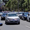 Grupo de automóviles bloqueando calles en Guadalajara durante protesta de choferes de plataforma