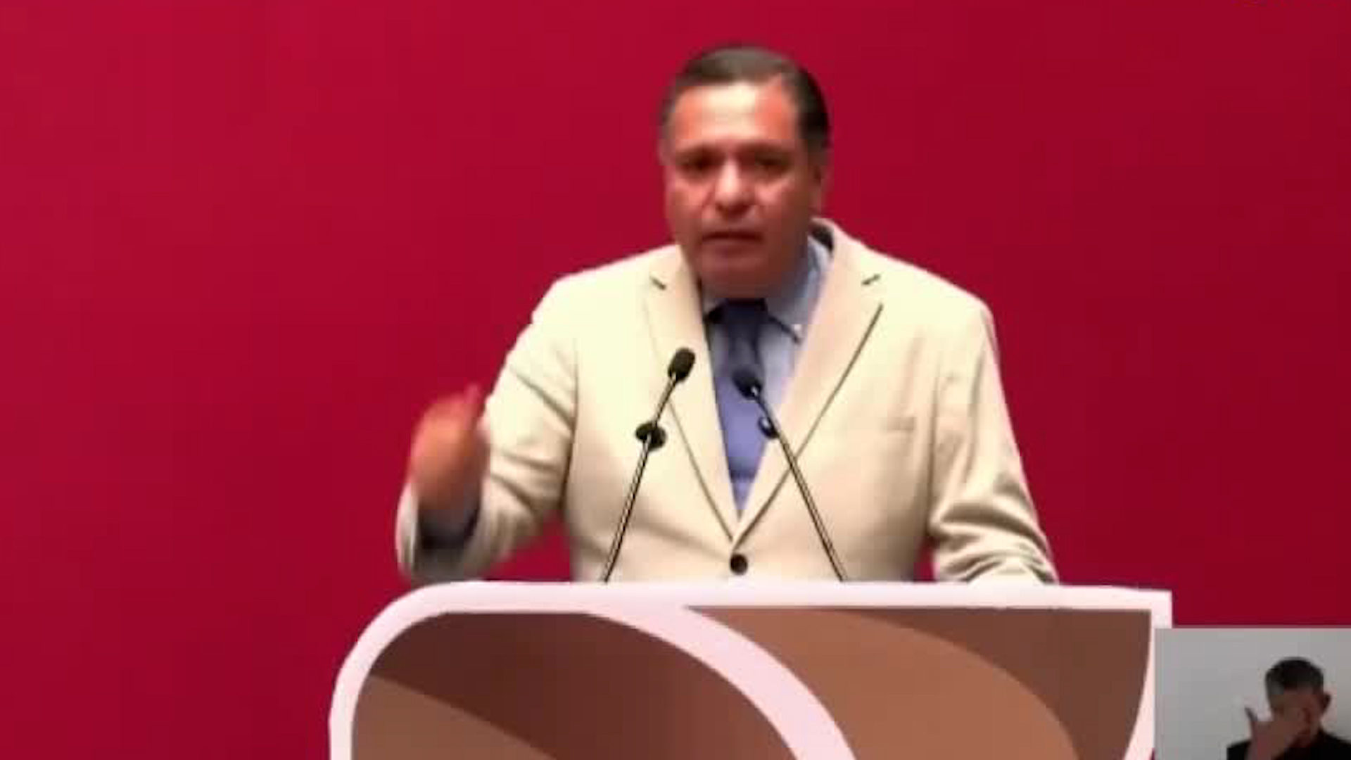 Ricardo Moreno informó que los elementos están siendo investigados por posibles irregularidades.