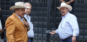 Transportistas y agricultores rompen dialogo con Segob; amenazan con bloqueos y boicotear el Mundial 2026.