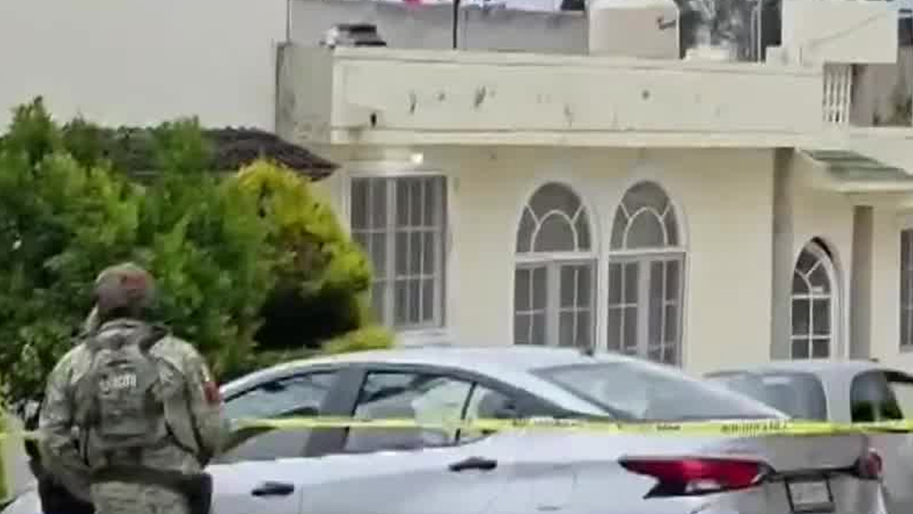 Un ataque armado durante una fiesta en un fraccionamiento de Tlanalapa, Hidalgo, dejó tres personas muertas y un herido.