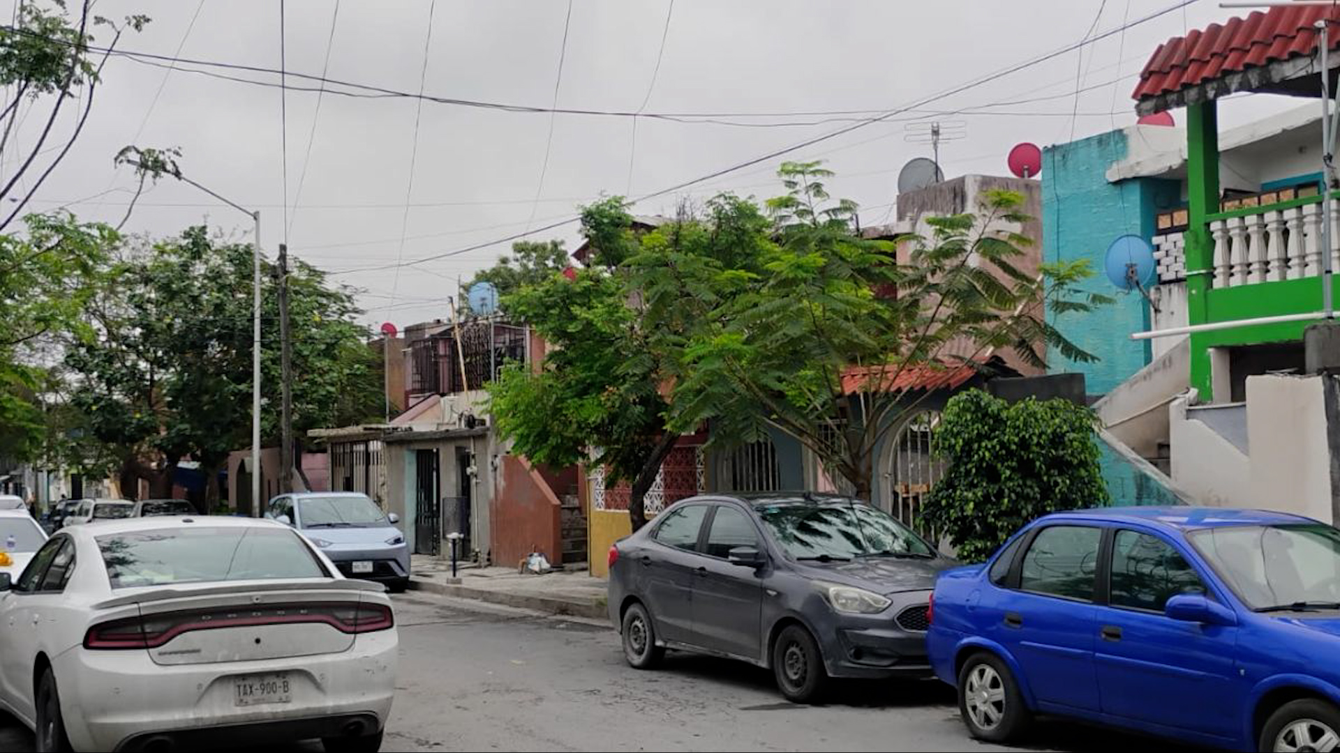 Programa conducido por Yari Martínez y Sandra Sandoval, viernes 10 de abril 2026.