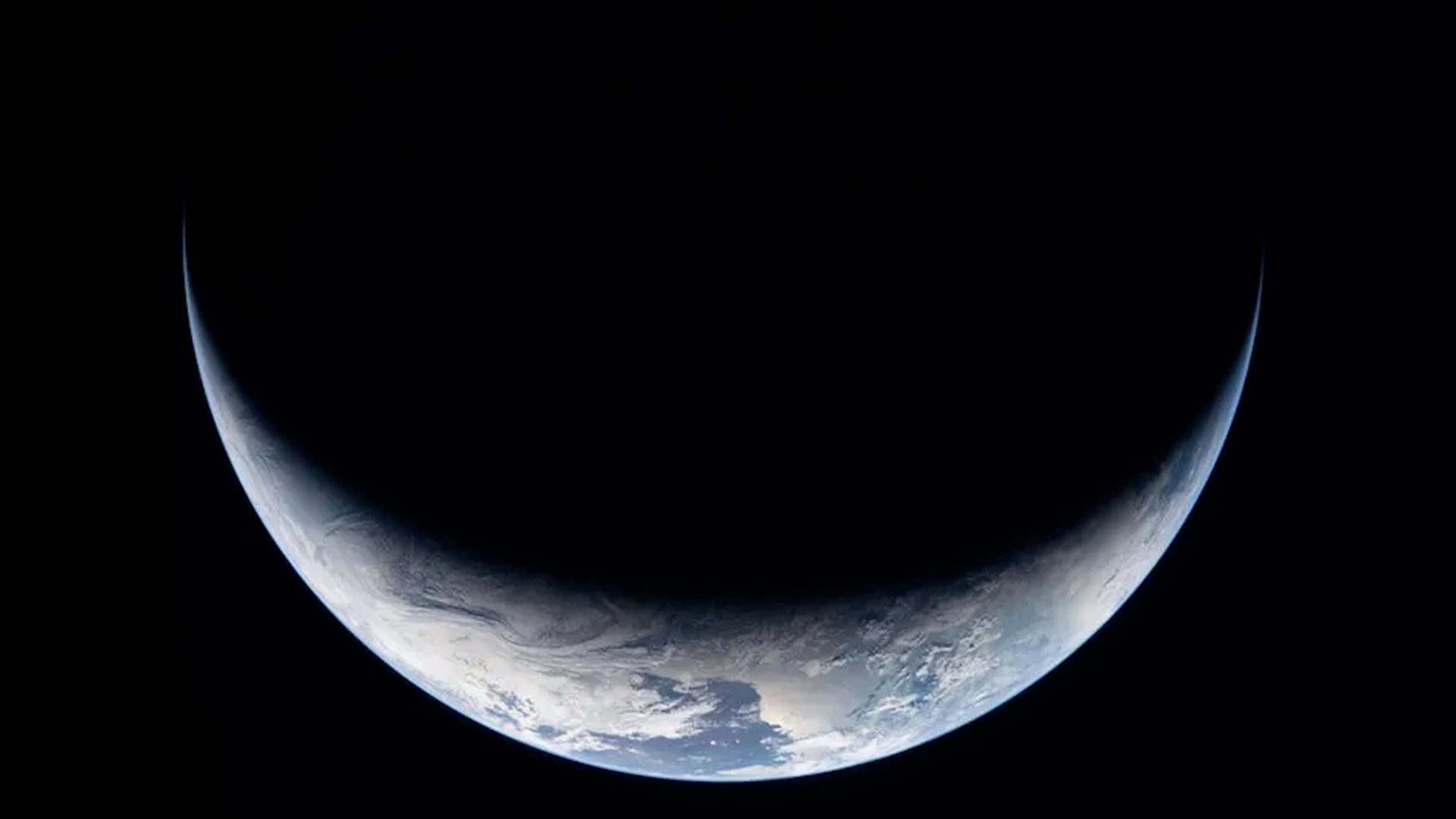 Programa conducido por Luis Carlos Ortiz, Erik Rocha y Ady Cabriales, viernes 10 de abril 2026.