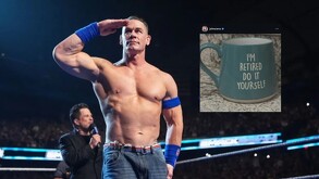 John Cena haciendo su pose durante una lucha en WWE.