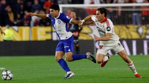 Sevilla derrotó 2-1 al Atlético de Madrid y se alejó a 3 puntos de la zona del descenso en LaLiga.