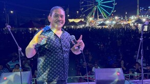 Paco Silva en escenario.