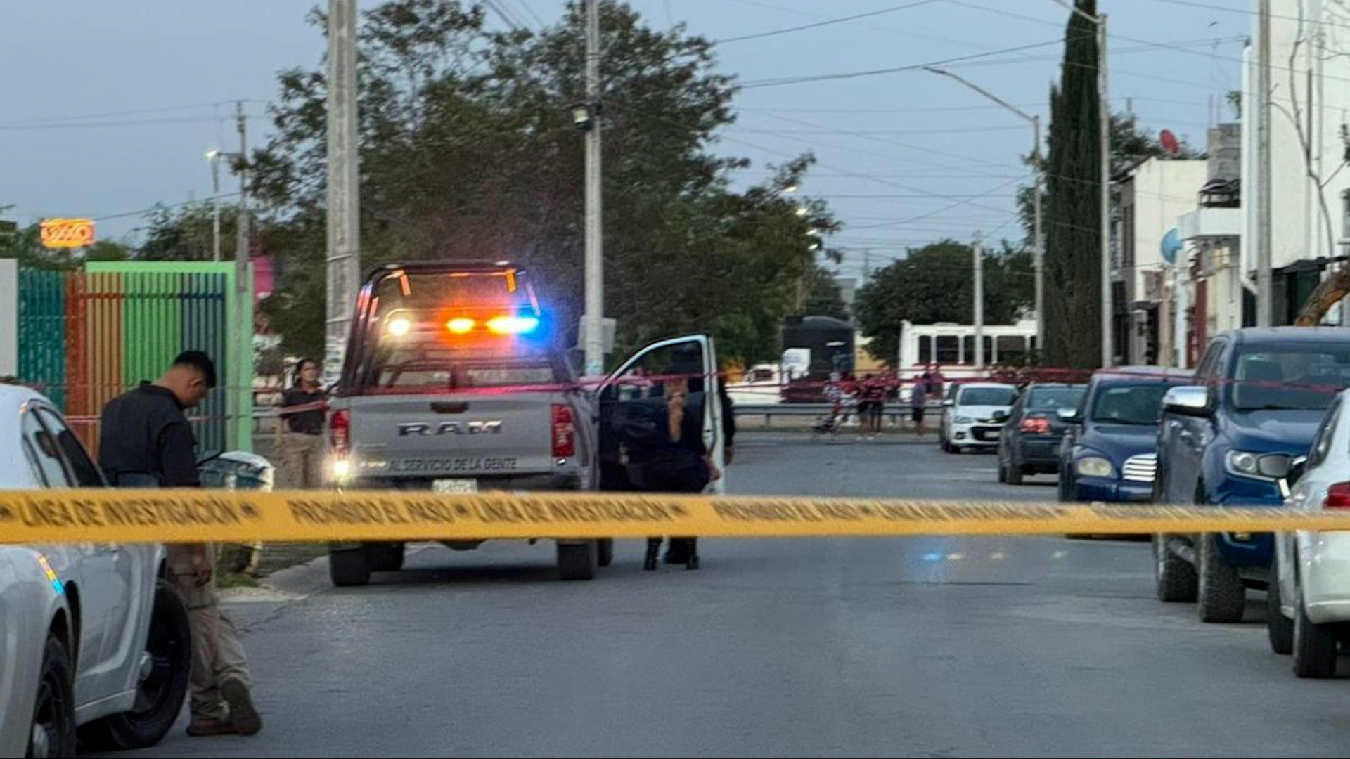 Programa conducido por Pamela Longoria, Víctor González y Sandra González, lunes 13 de abril 2026.