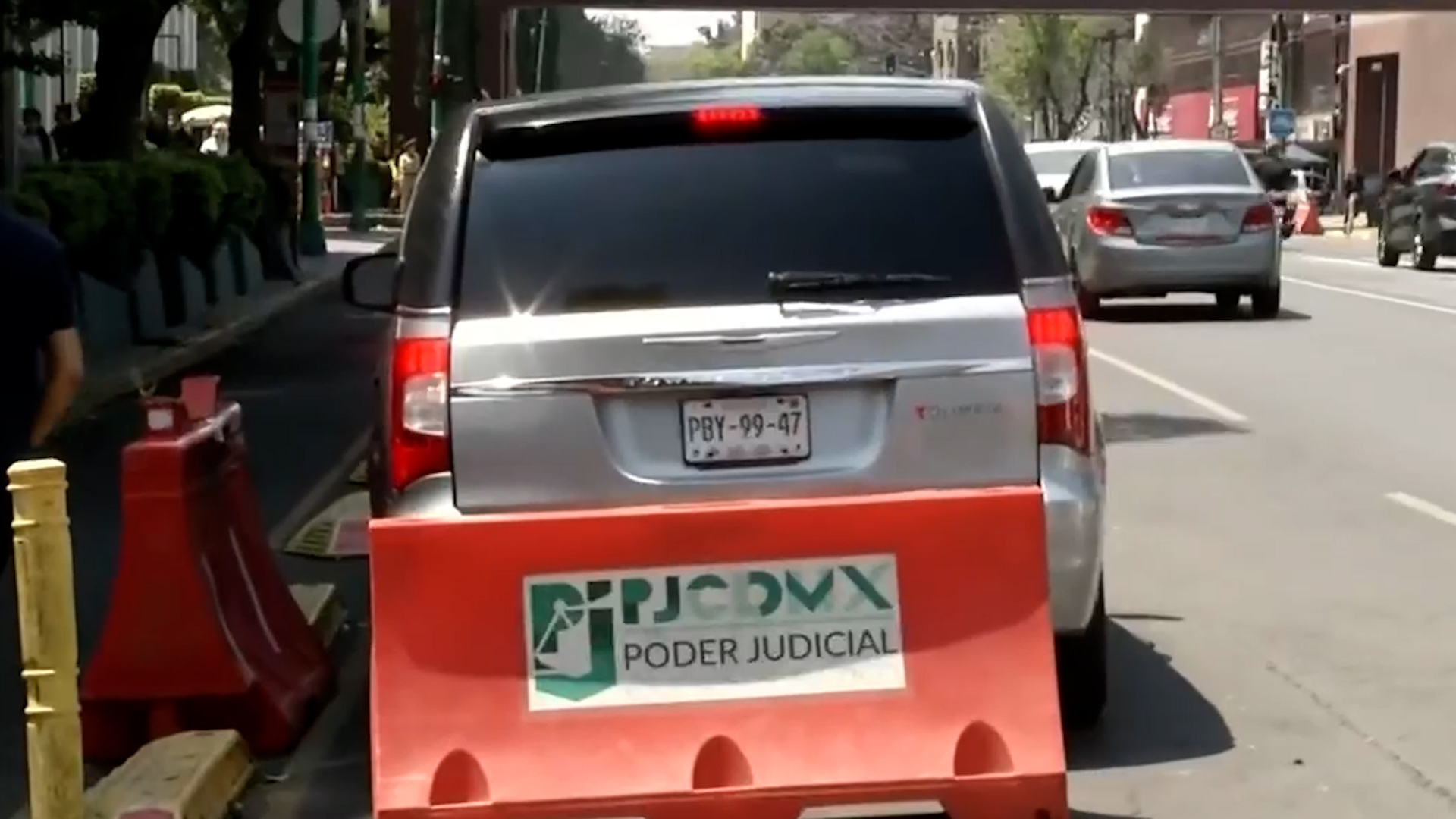 Tragedia en Valle de Chalco: Fallece el pequeño Henry. Su familia recibió el cuerpo en el Incifo y exige justicia contra los cuatro detenidos por el ataque.