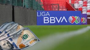 La Liga MX otorga un premio económico al líder general de la temporada completa.