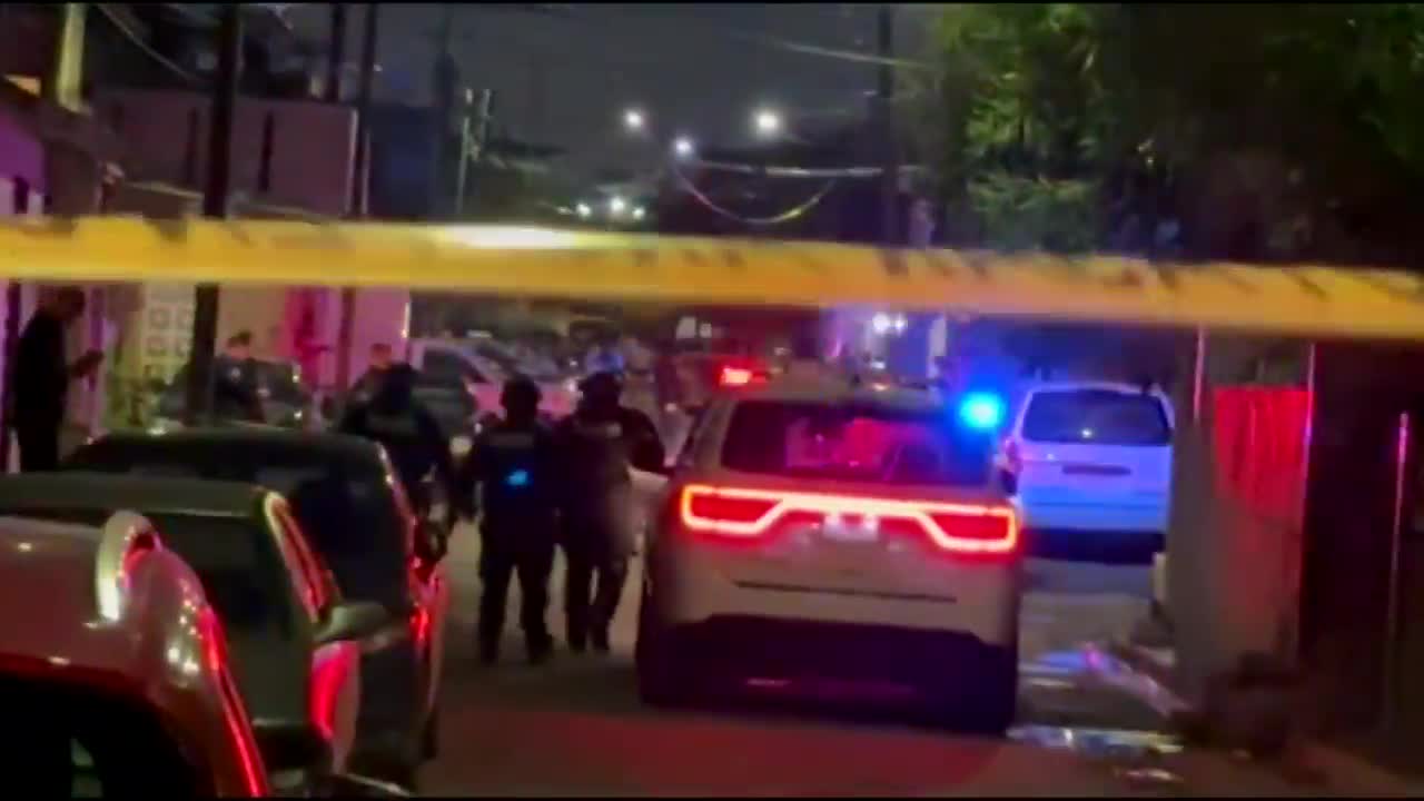 Un hombre de entre 50 y 55 años fue herido de bala en la colonia Constituyentes de Querétaro, en San Nicolás, Nuevo León.