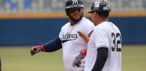 Sultanes vs Tecos de los Dos Laredos desde el Walmart Park.