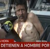 Ebrio arriba de una patrulla de la policía municipal de Torreón.