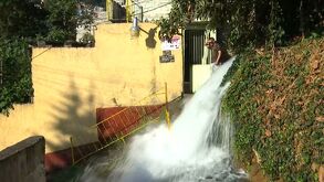 Megafuga de agua en alcaldía Álvaro Obregón