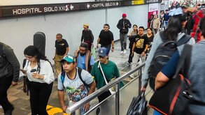 Usuarios de la Línea 9 del Metro CdMx