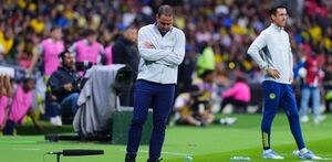 André Jardine durante el partido del América contra el Nashville.