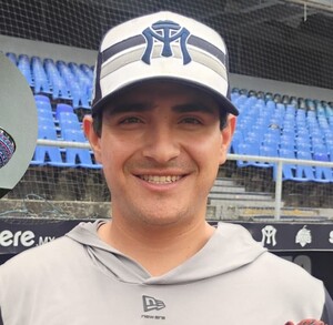 Daniel Cruz, pitcher derecho de Sultanes de Monterrey.