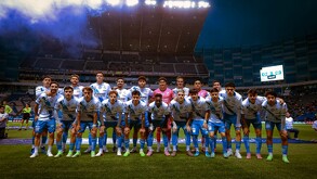 Equipo de Puebla previo a un partido de la Liga MX del Clausura 2026.