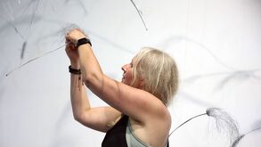 La artista canadiense Myriam Lambert presenta su proyecto sobre el refugio espiritual y mental en el Centro de las Artes de CONARTE.