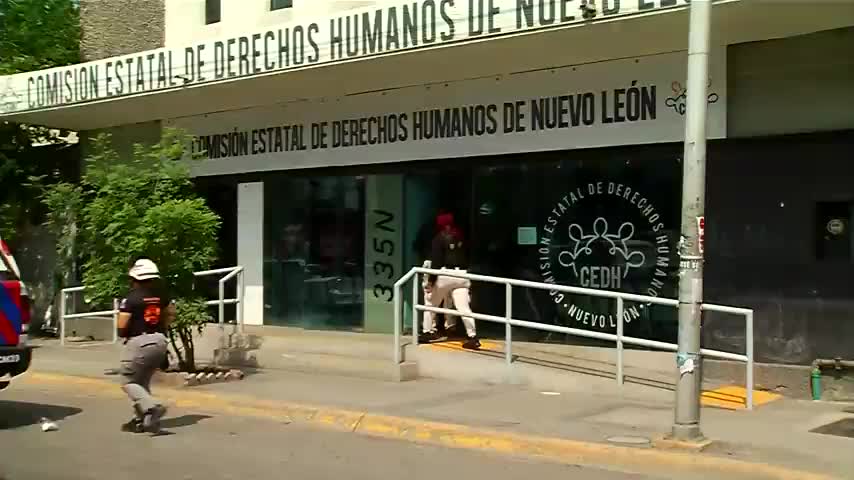 Una presunta amenaza de bomba provocó el desalojo de las instalaciones de la CEDHNL en Monterrey.