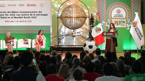 La Lotería Nacional y Editorial Panini anunciaron una colaboración especial rumbo a la Copa Mundial 2026, con iniciativas conmemorativas para los aficionados.