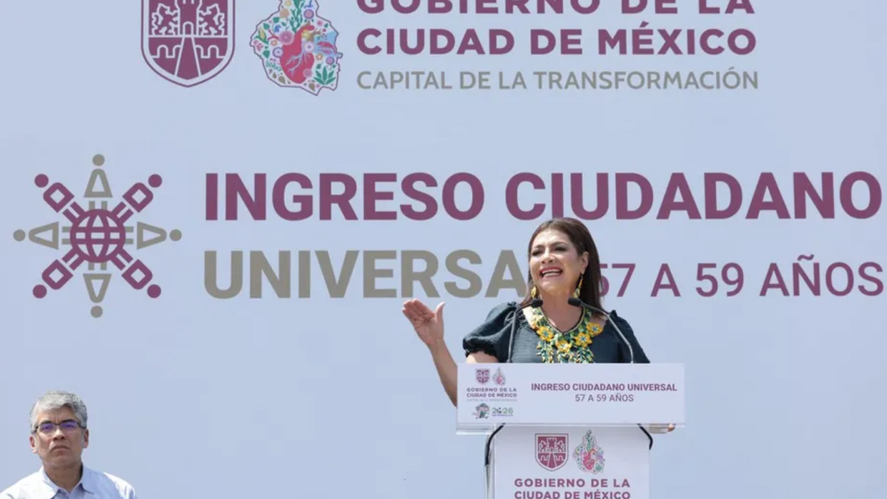 Clara Brugada encabezó la entrega de 20 mil nuevos apoyos del programa Ingreso Ciudadano Universal.