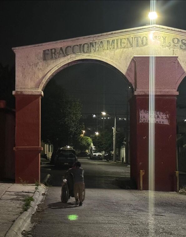 Ante esta situación, solicitan el apoyo de la ciudadanía, principalmente con despensa o una silla de ruedas en mejores condiciones.