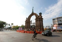 Arco de la Independencia en Monterrey de nuevo bajo arreglos del municipio.