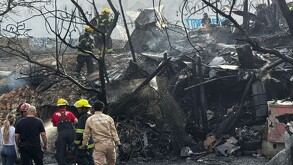 Bomberos de Tonalá acuden a incendio en Av. Río Nilo donde un perrito murió incinerado.