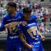 Pumas festejando el gol de Robert Morales.