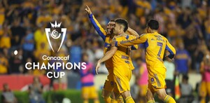 Juan Brunetta celebrando un gol con Tigres.