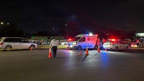 autoridades viales acuden ante la muerte de mujer que fue atropellada