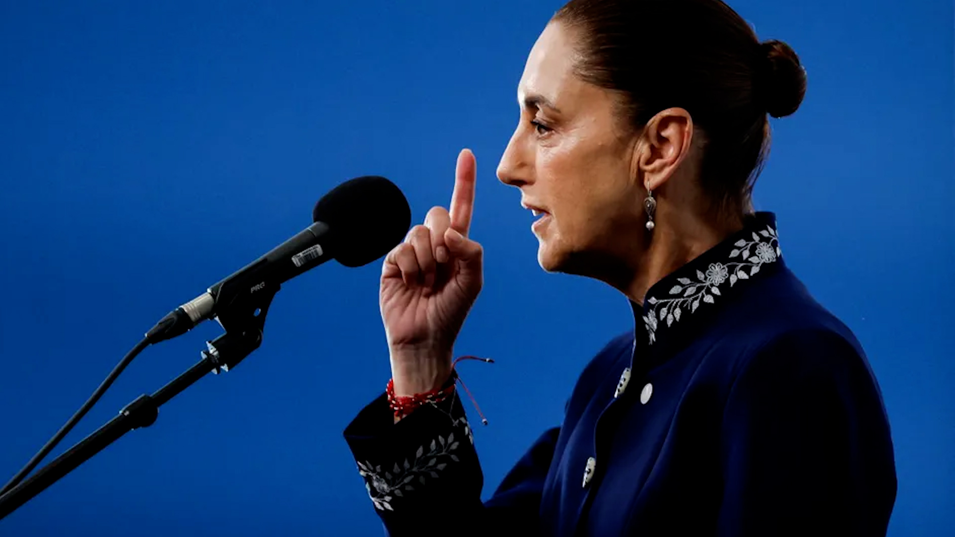 La Presidenta de México se reunió en España con Pedro Sánchez, Lula da Silva y otros líderes internacionales para fortalecer las instituciones frente al extremi